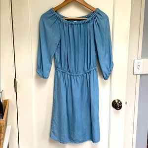 Splendid off-shoulders dress